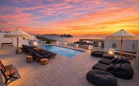 With-Inn Mykonos Suites